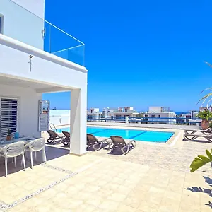 Jenny Villa Protaras